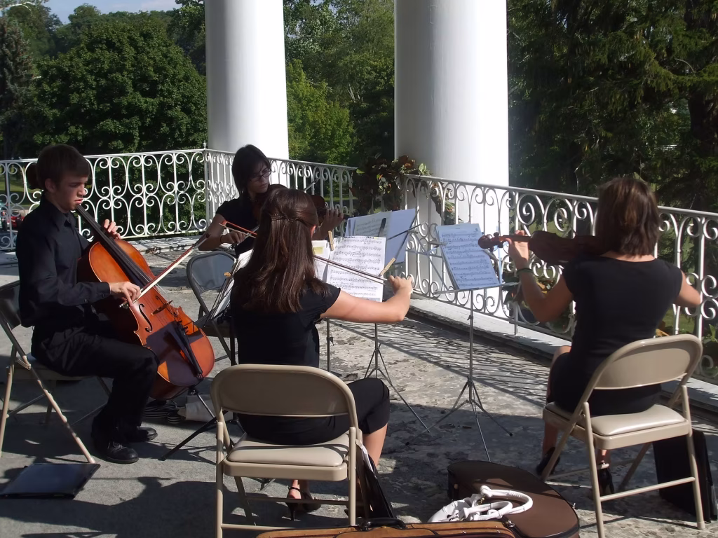 Quartet on the Balcony